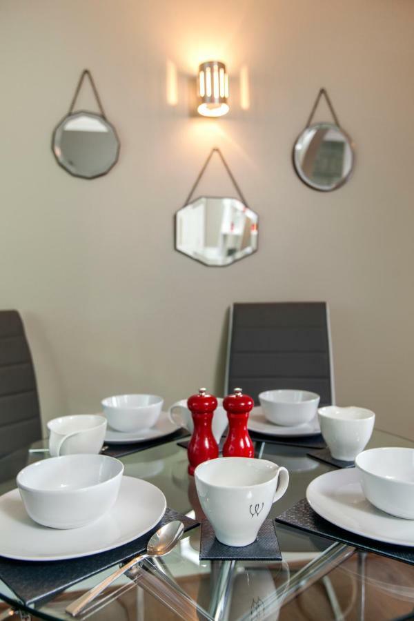 2Bed 2Bath Apartment In Fitzrovia - Free Exclusive Parking ロンドン エクステリア 写真